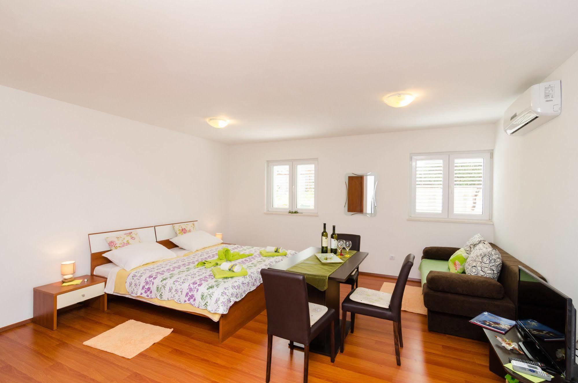 Apartments Ira دوبروفينك المظهر الخارجي الصورة